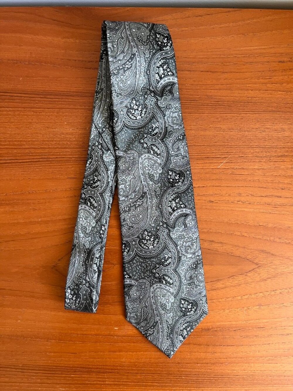 Pierre Cardin 100% Silk Paisley Tie | Grey & Black | Classic Luxury Necktie